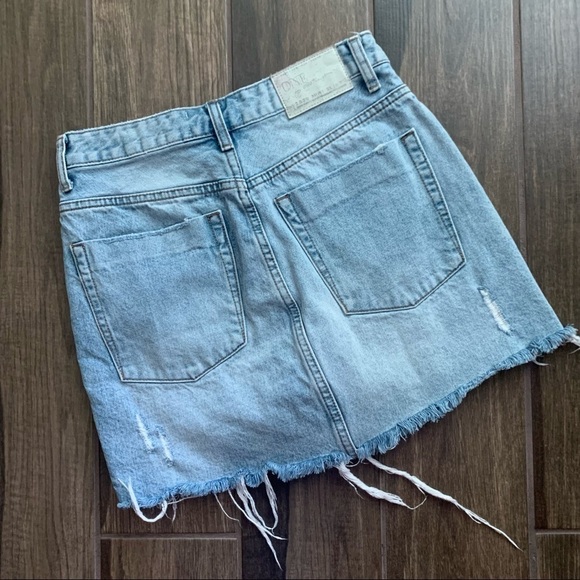 One Teaspoon 2020 MIni Denim Skirt Blue Hart 28 - Picture 7 of 12